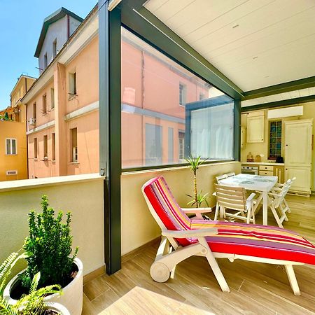 Pescara Centro Silenzioso E Confortevole Con Terrazzo Bioclimatico A 2 Minuti Dal Mare Εξωτερικό φωτογραφία